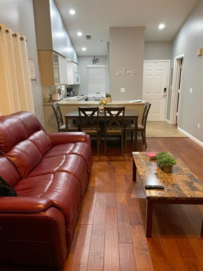 Penthouse suite at Holiday Hills Book today